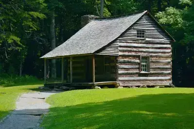 Carter Shields Cabin in Cades Cove