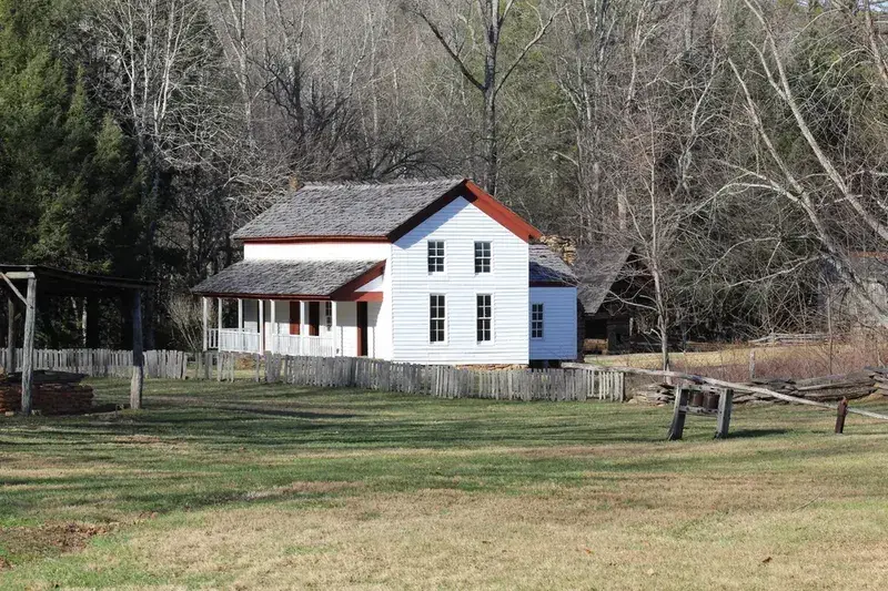 becky cable house cades cove