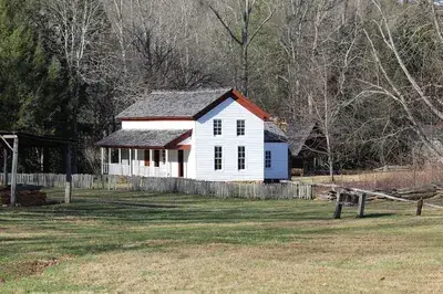 becky cable house cades cove
